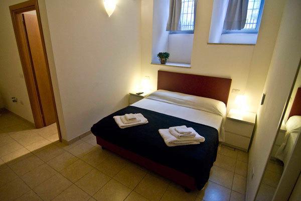 Vatican Rooms Guest House Рим Номер фото