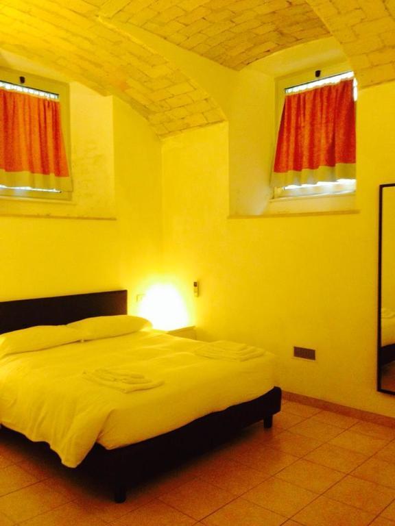 Vatican Rooms Guest House Рим Номер фото